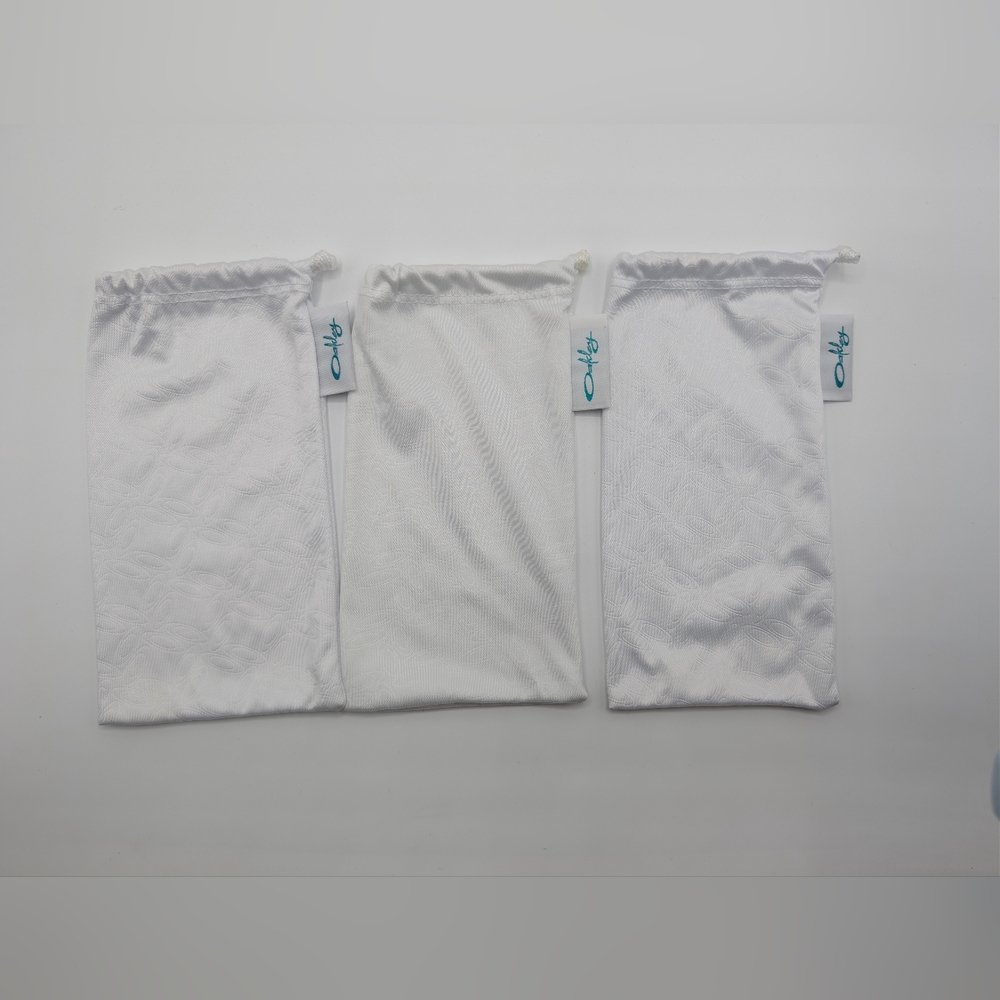 Essential Oakley Gear: Lot of 3 White Microclear™ Soft Sunglasses Case/Cleaner